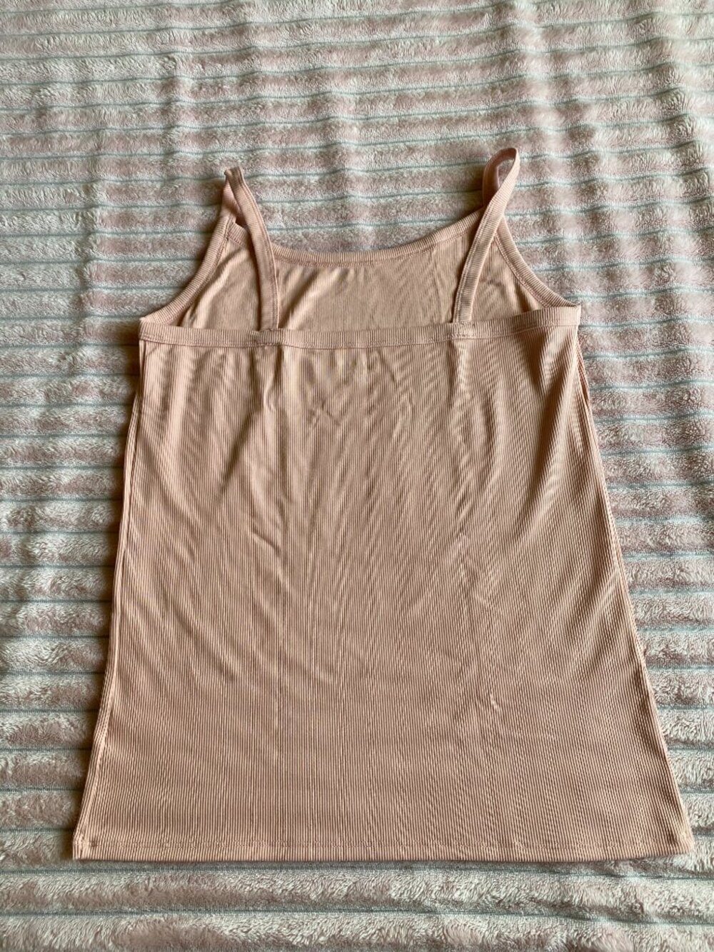 Baby Pink Ribbed Cami - Picture 3 of 5